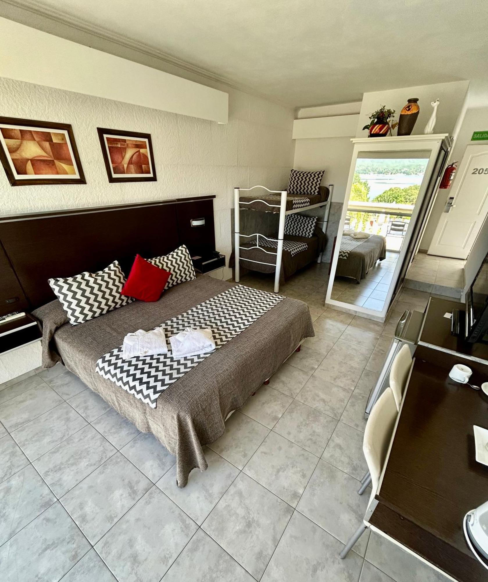 Villa La Font Apart Hotel & Spa Villa Carlos Paz Eksteriør bilde