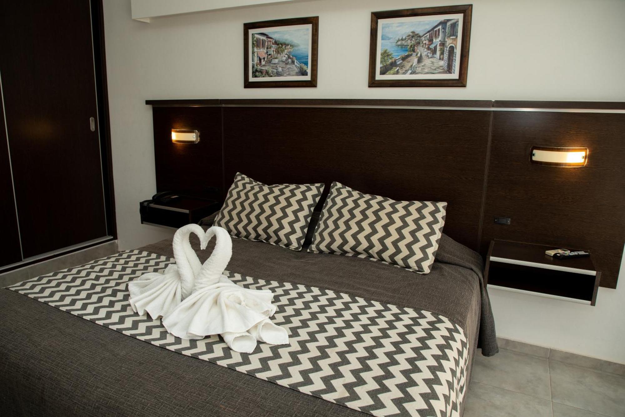Villa La Font Apart Hotel & Spa Villa Carlos Paz Eksteriør bilde